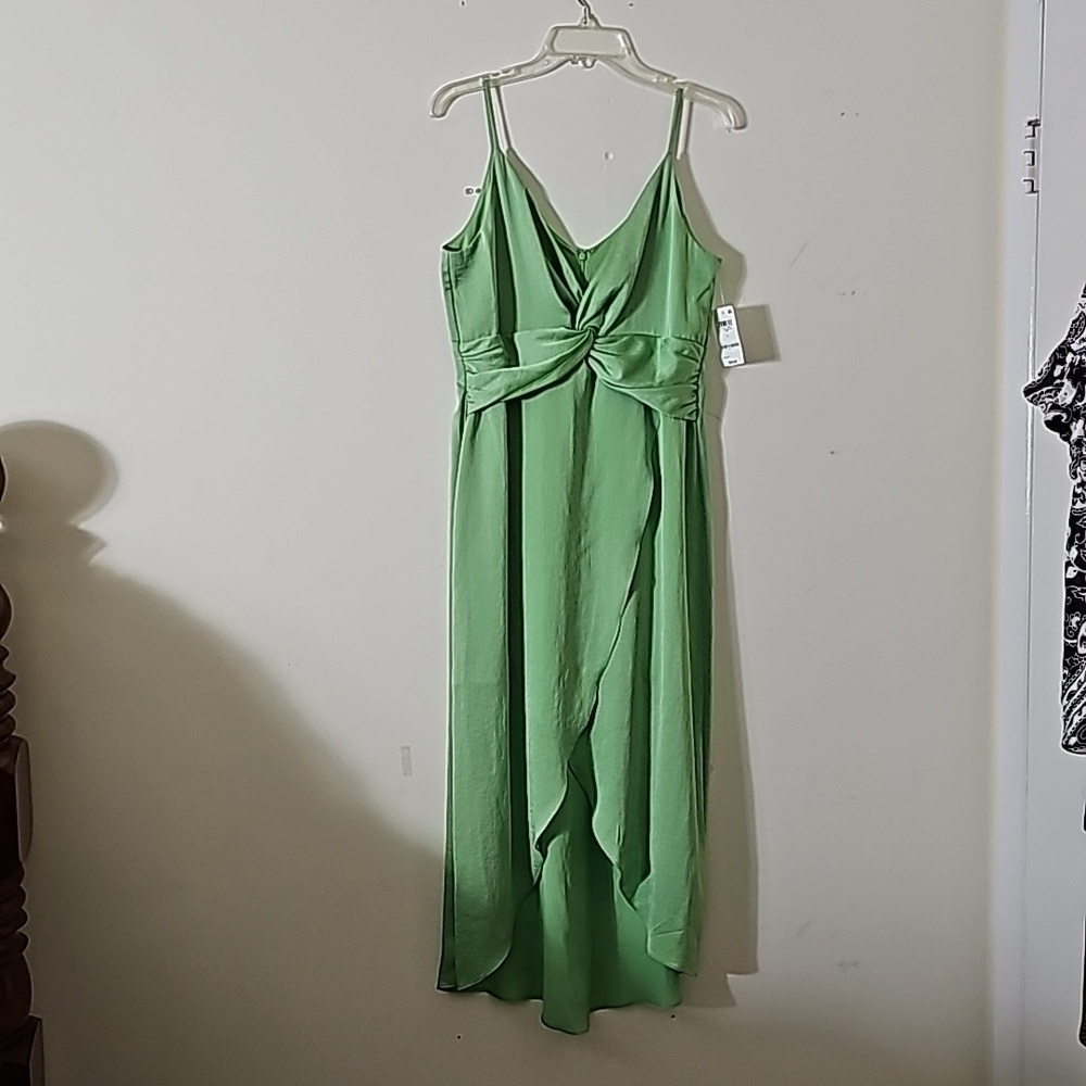 Bar lll dresses sleeveless Spaghetti Strap Size L Color lime